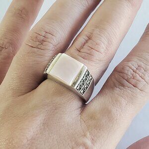 Vintage Sterling Silver Ring Size 7 with Rose Alabaster Shell & Marcasite Stone